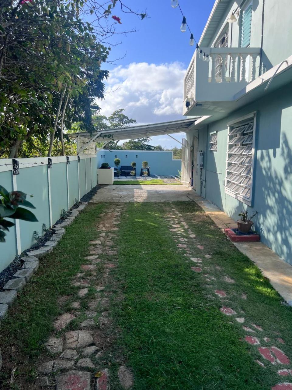 Playa Y Campo Getaway Apartment Isabela Exterior photo