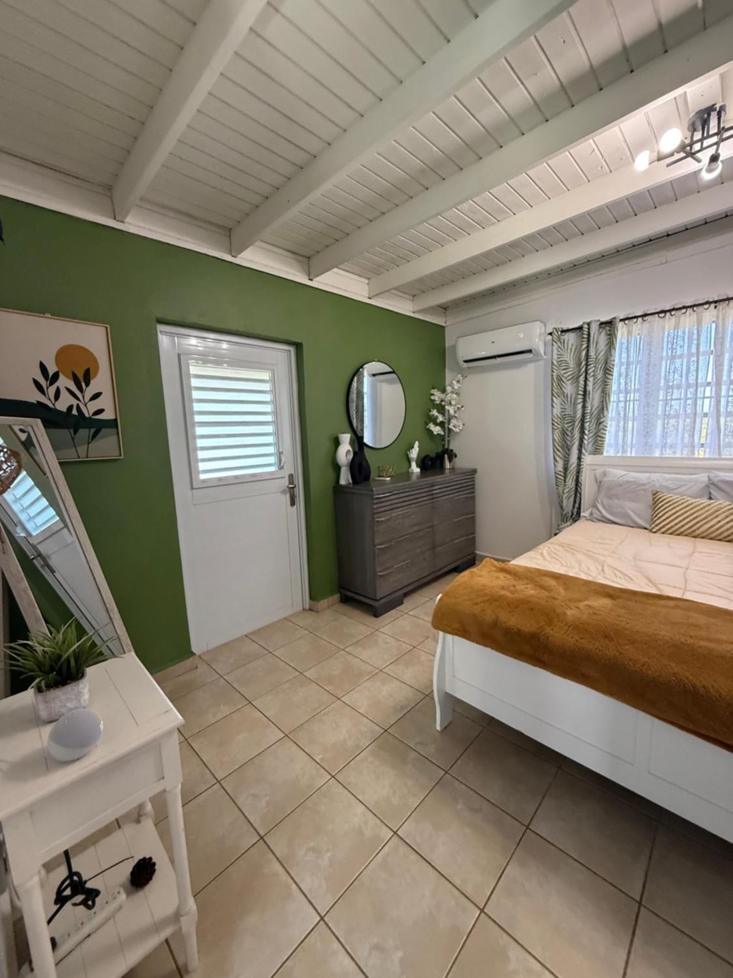 Playa Y Campo Getaway Apartment Isabela Exterior photo